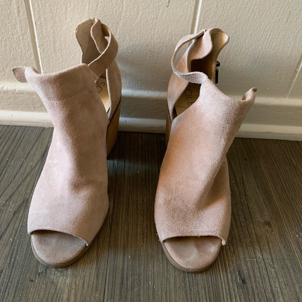 Women’s Suede Chunky Heels